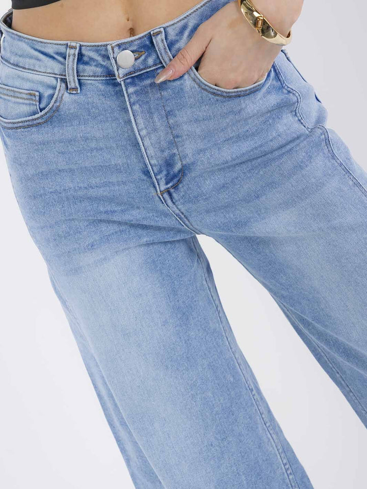 Washed Wide Leg Jeans