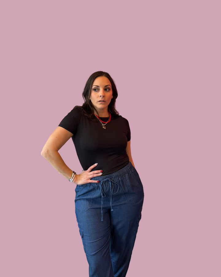 Black Stretch Crop
