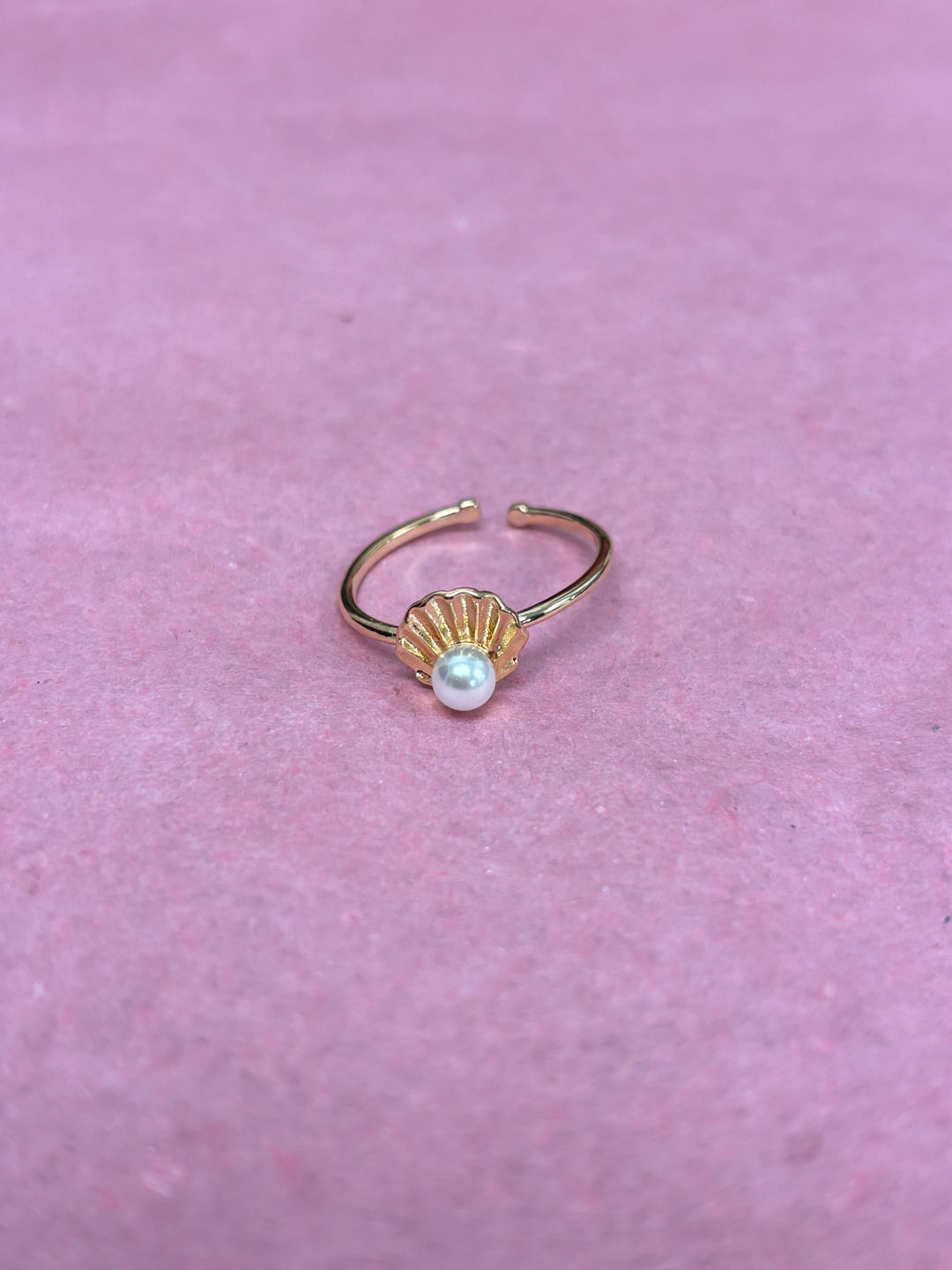 Shell Pearl Ring